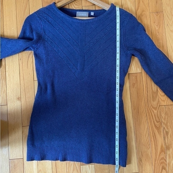 Cyrus Blue Ribbed Long Sleeve Sweater Stitching Detail Medium - Picture 8 of 8